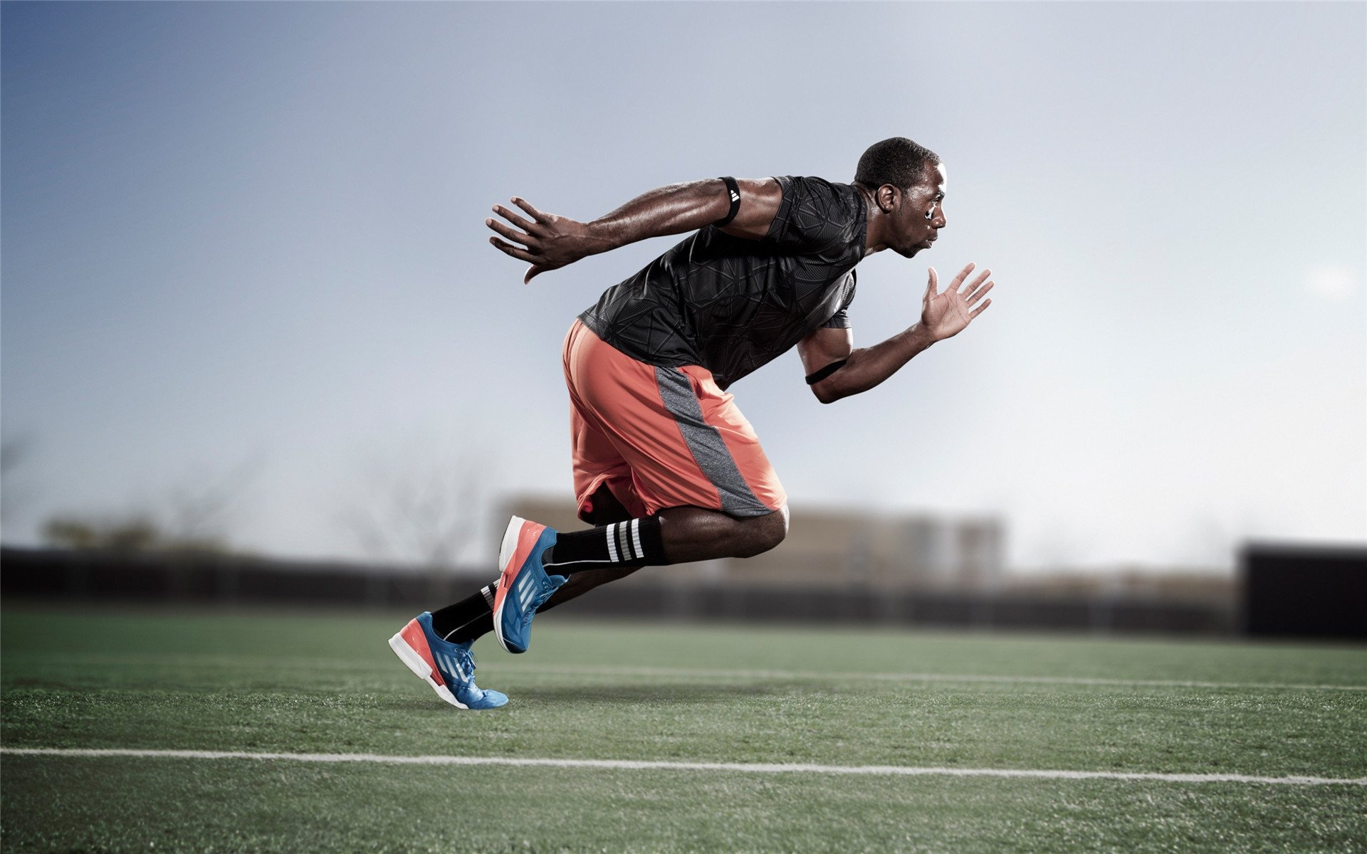 塞内加尔队在巴黎奥运会比赛中展现出高效的快攻配合，塞内加尔运动员